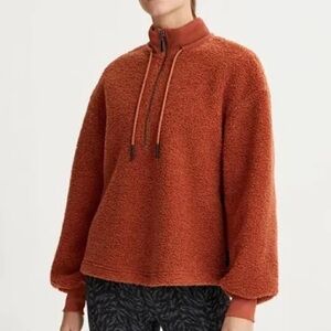 Varley Berra Half Zip in Rust Sherpa